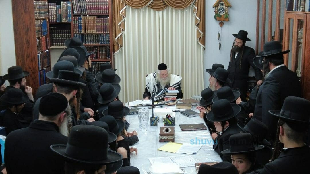 חבורת דף היומי בישיבת 'חכמה ודעת' בקודש פנימה