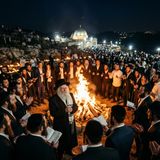 צפו: ספירת העומר ושירי ל"ג בעומר עם הגה"צ רבי אליעזר ברלנד שליט"א בהולנד