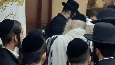 הרב ברלנד שליט"א כעת בברית בציון הק' באומן