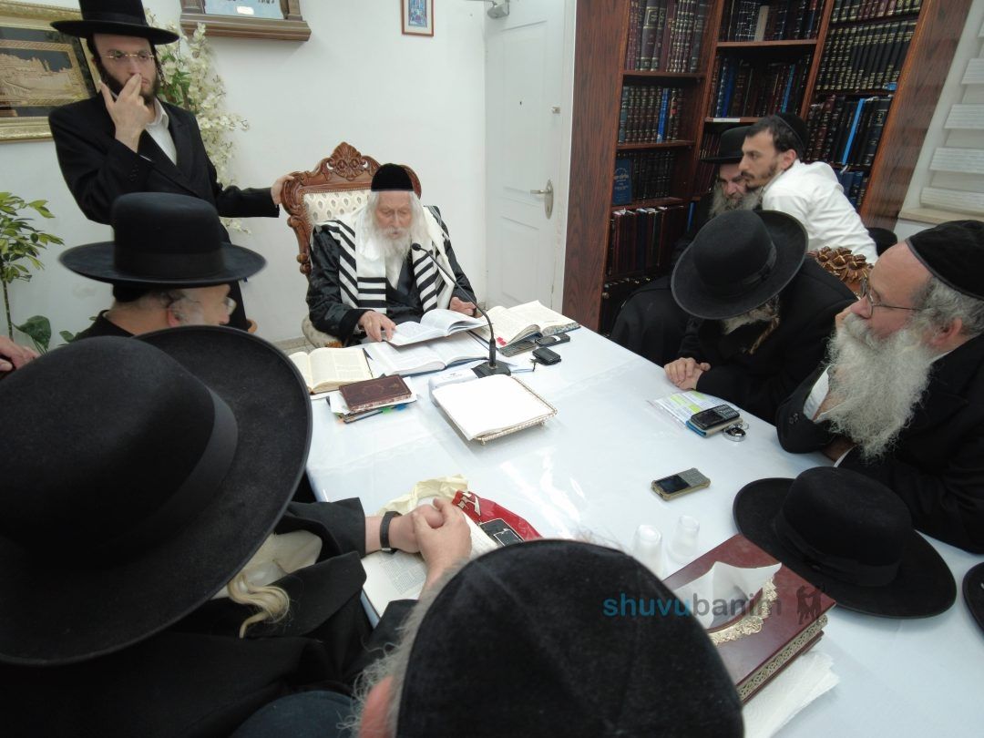 שיעור לתלמידי המשפיע הר&quot;ר משה גרשנוביץ שליט&quot;א בקודש פנימה
