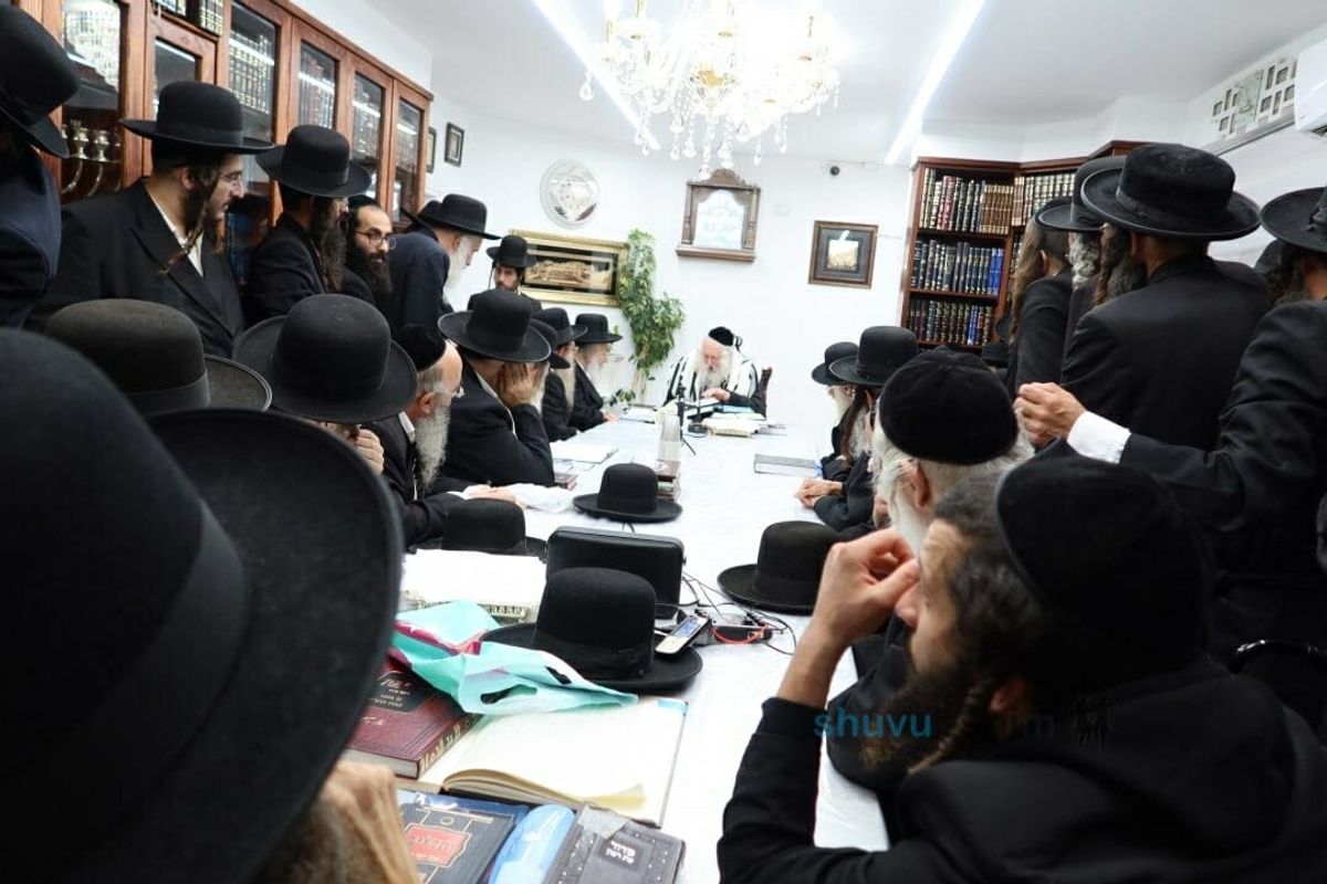 שיעור למגידי השיעורים בקו המידע דחסידי ברסלב בבית הגה"צ רבי אליעזר ברלנד שליט"א