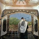 כִּי יֵשׁ שָׂכָר לִפְעֻלָּתֵךְ נְאֻם ה' וְשָׁבוּ מֵאֶרֶץ אוֹיֵב • תפילות להילולת רחל אימנו מהגה"צ רבי אליעזר ברלנד שליט"א