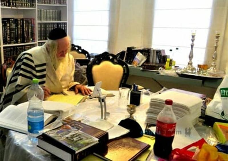 חדש: שיעור מתוך הכלא - הגה"צ הרב אליעזר ברלנד שליט"א