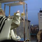 תיעוד מהדלקת נר שני של חנוכה ע"י הגה"צ רבי אליעזר ברלנד שליט"א