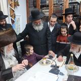 קוֹל מִצְהֲלוֹת חֲתָנִים ◇ שמחת השבע ברכות לנינו של הגה"צ רבי אליעזר ברלנד שליט"א