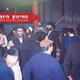 הזמירות והריקודים מעלים את התפילה - החיזוק היומי מהגה"צ הרב אליעזר ברלנד שליט"א