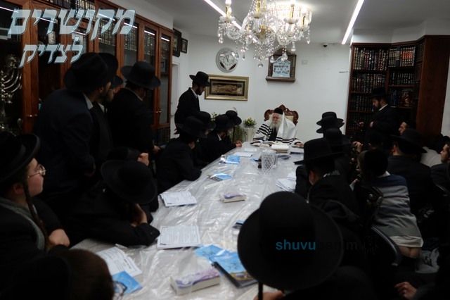 חבורת בני הנעורים בהשתתפות הגה"צ רבי אליעזר ברלנד שליט"א לחבורת הבחורים מבני ברק