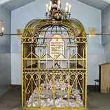 הנועם אלימלך תיקן שני יהודים שמסרו לתפיסה את הצדיק רבי מיכל מזלאטשוב