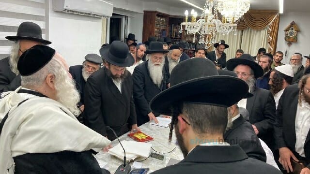 שיעור לתושבי שכונת נוה יעקב במעונו של הגה"צ רבי אליעזר ברלנד שליט"א