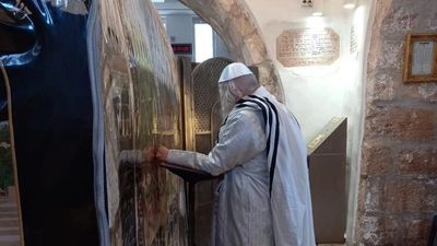 ראש חודש תמוז - סוד הגולגולת מהגה"צ הרב אליעזר ברלנד שליט"א