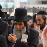 "תועלת גדולה שמתקבצים יחד בכותל המערבי" • הרה"ח רבי מאיר מלכה שליט"א בחיזוק לקראת העצרת הערב בכותל המערבי