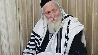 חוג בית באלעד עם הגה"צ הרב אליעזר ברלנד שליט"א - גלריית תמונות