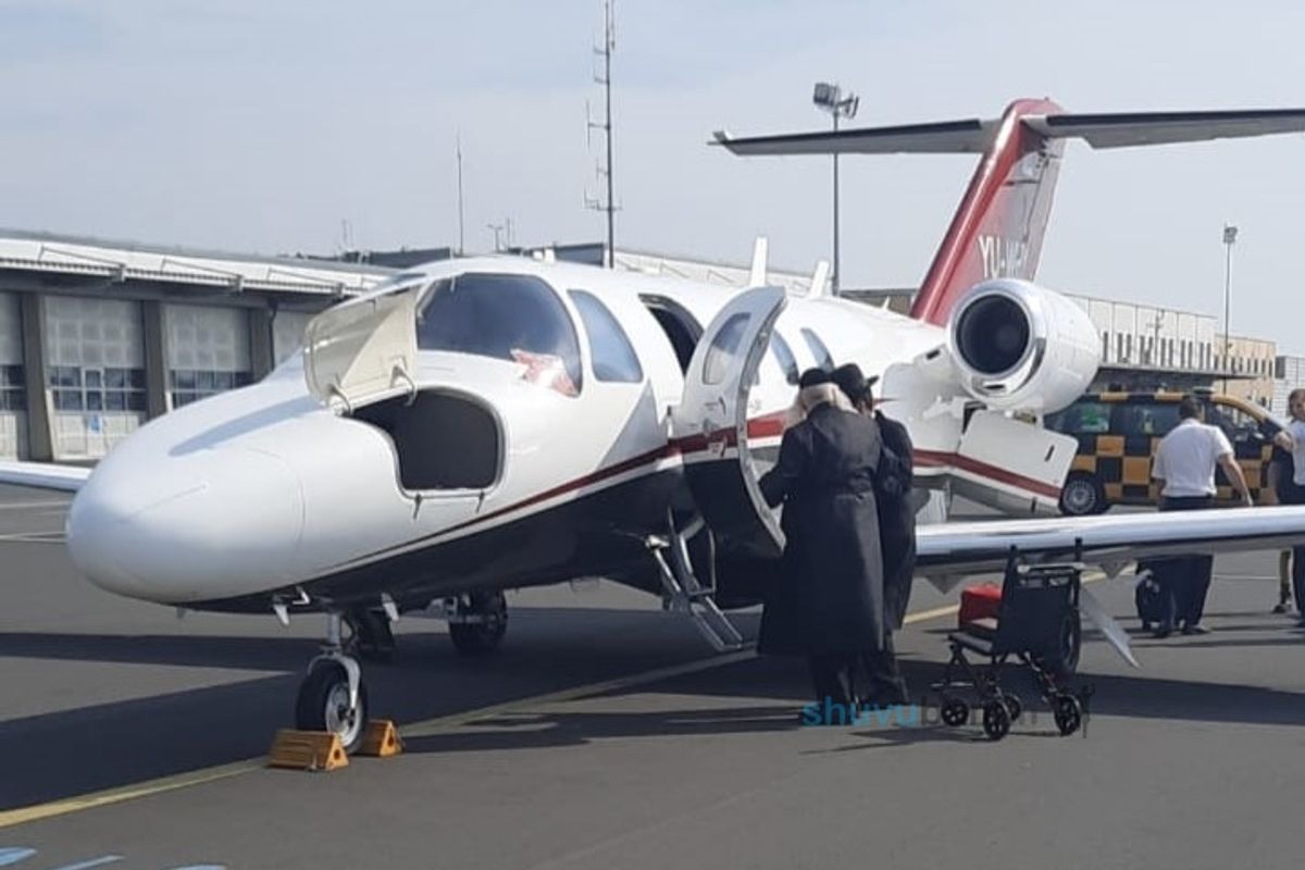 כל פסיעה ופסיעה שעשיתי לרבינו מקרבת את הגאולה  • כיצד הגיב הגה"צ רבי אליעזר ברלנד שליט"א לסירוב הכניסה לאוקראינה