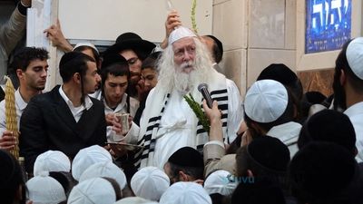 אֶהְיֶה אֲשֶׁר אֶהְיֶה שְׁלָחַנִי • שבת פרשת שמות אצל הגה"צ רבי אליעזר ברלנד שליט"א