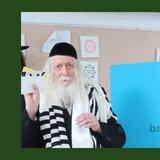 "וְעָשִׂיתָ כְּכָל אֲשֶׁר יוֹרוּךָ" • הגה"צ רבי אליעזר ברלנד שליט"א הצביע ג' עם פתיחת הקלפיות