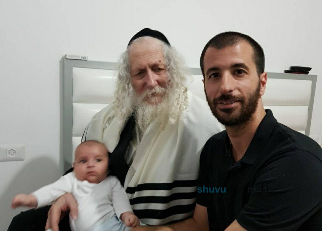 "אפילו חילונים גמורים עושים הכול להגיע לבית הכנסת בכיפור" - שיעור של הגה"צ הרב אליעזר ברלנד שליט"א