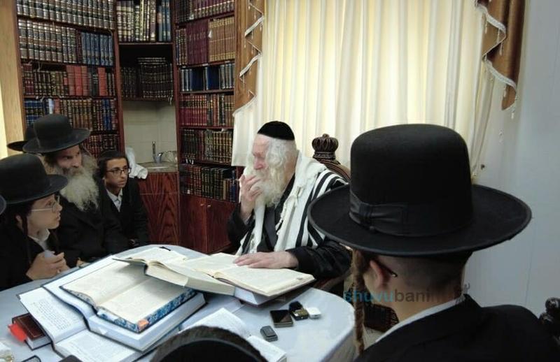 חבורת בני הנעורים ברסלב שובו בנים - בני ברק בבית הגה"צ רבי אליעזר ברלנד שליט"א