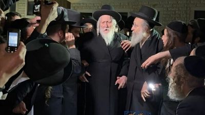 וְהָאֶבֶן הַזֹּאת • הנחת אבן הפינה לבית הכנסת 'תפארת צבי' ביתר עילית בהשתתפות מורינו הרב שליט"א