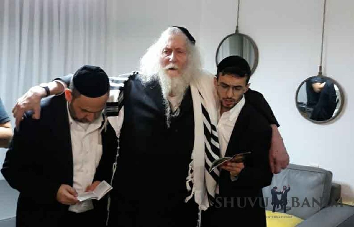 "אדם יכל לחיות מאה עשרים שנה, אבל את העיקר הוא לא עושה" - מראות הקודש ממסעותיו של הגה"צ הרב אליעזר ברלנד שליט"א לקירוב עם ישראל - חולון ואשדוד