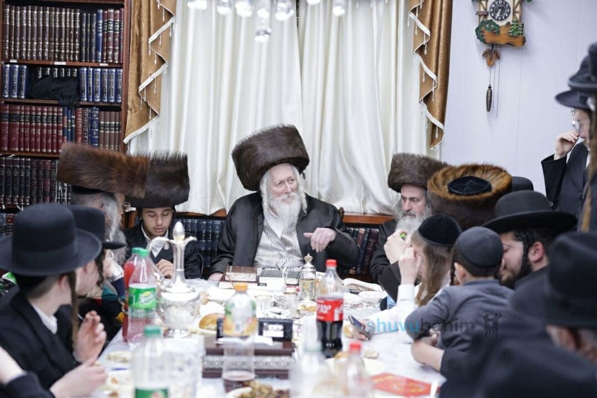 "בגן עדן מקדם"  • שבע ברכות אחרון לנינת הגה"צ רבי אליעזר ברלנד שליט"א במעונו  • גלריית תמונות מרהיבה