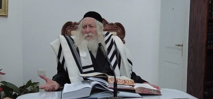 שיעור לתושבי פתח תקווה במעונו של הגה"צ רבי אליעזר ברלנד שליט"א