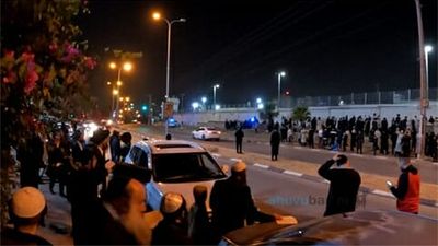 עצרת התפילה מול כלא רמלה לשחרור הגה"צ הרב אליעזר ברלנד שליט"א - מוצש"ק ויגש