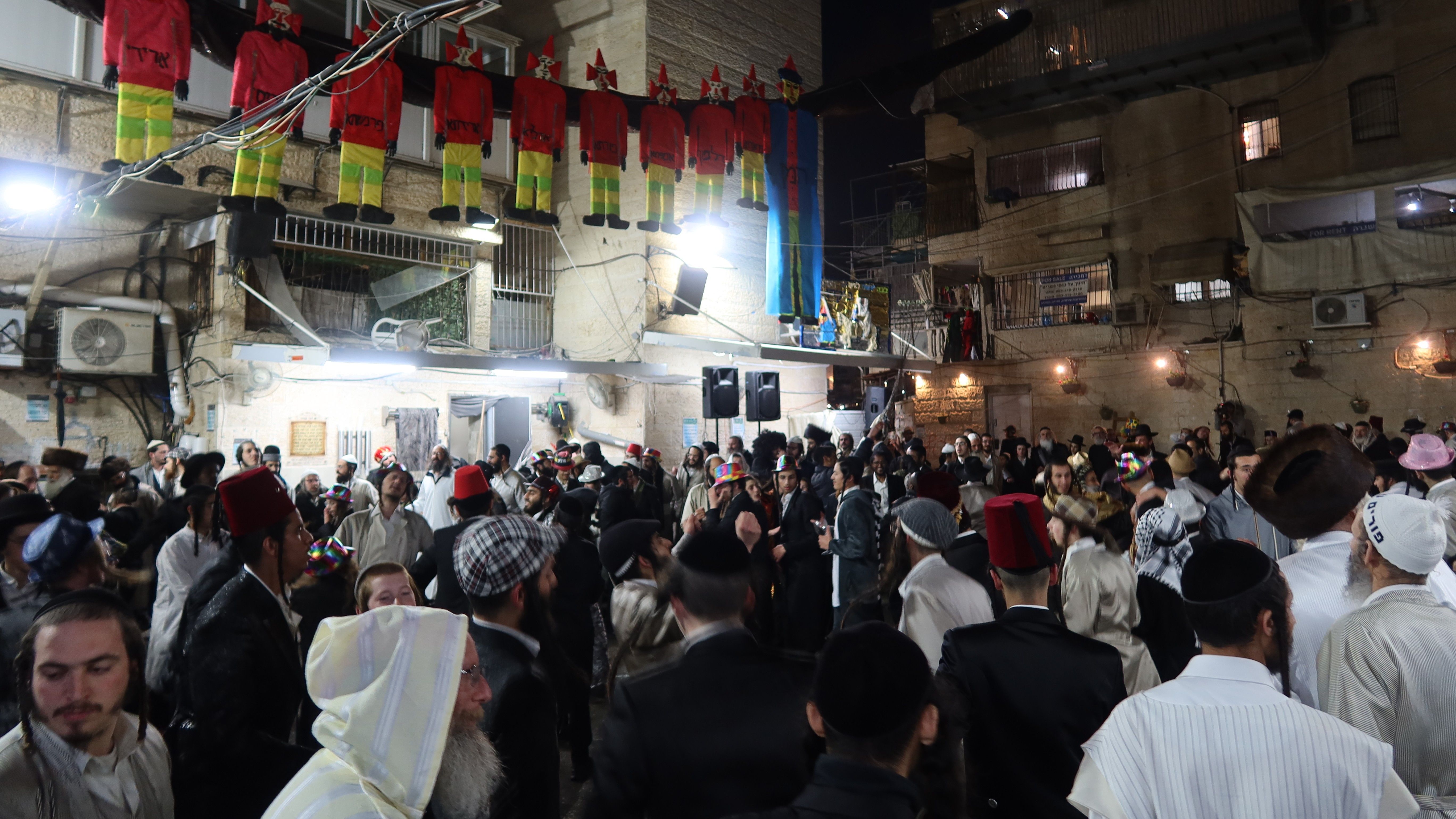 "For Shuvu Banim There Was Light and Gladness" • A Spectacular Photo Gallery from the Purim Celebrations