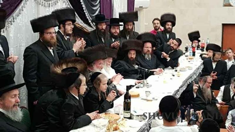 שמחת בר המצווה של נכד האדמו"ר מספינקא בני ברק עם הגה"צ הרב אליעזר ברלנד שליט"א