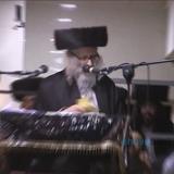 כָּל שְׁתִיַּת הַיַּיִן זֶה לְהַגִּיעַ לִידֵי דְּבֵקוּת בַּה' לִרְאוֹת אֶת ה' פָּנִים אֶל פָּנִים! שיעור אש להבה לחג הפורים מהגה"צ רבי אליעזר ברלנד שליט"א