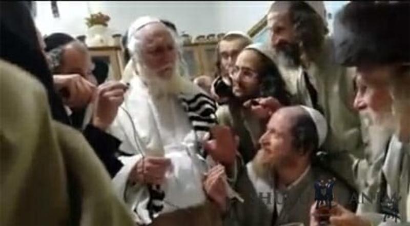 הגה"צ הרב אליעזר ברלנד שליט"א בשיעור אצל ד"ר איתמר רז במוסררה