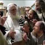 הגה"צ הרב אליעזר ברלנד שליט"א בשיעור אצל ד"ר איתמר רז במוסררה