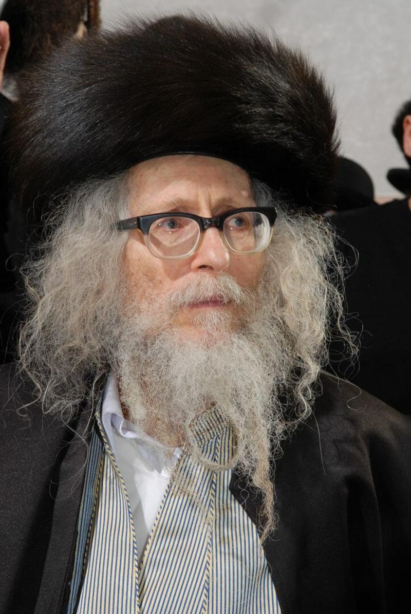 "האתר הזה מפרסם את דעת רבינו האמתית"