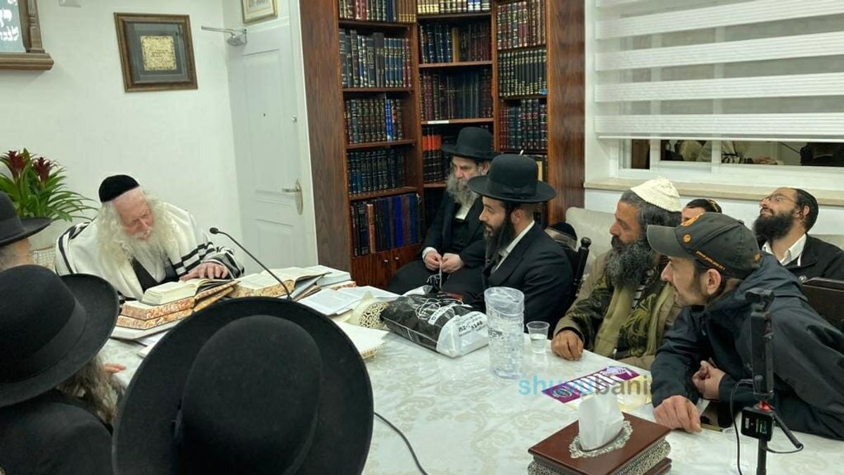 שיעור לשובו בנים באר שבע במעון קודשו של הגה"צ רבי אליעזר ברלנד שליט"א