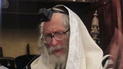 הגבאי הרב נתן בזאנסון בדיווח מבית החולים אודות מצבו של הגה"צ הרב אליעזר ברלנד שליט"א - "הרופא אמר לי ששום בן אדם לא יכול לעבור את הייסורים שהרב ברלנד שליט"א עובר"