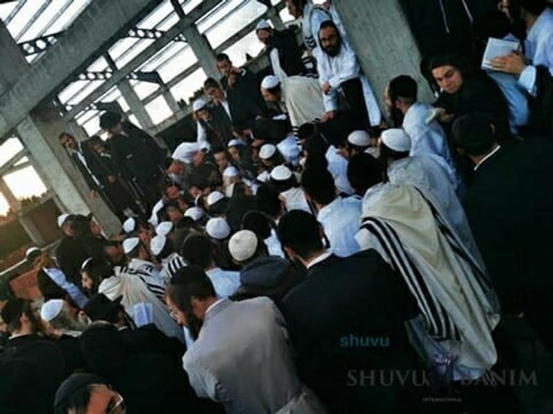 שיעור לחברי מערכת מפעל התורה במעונו של הגה"צ הרב אליעזר ברלנד שליט"א