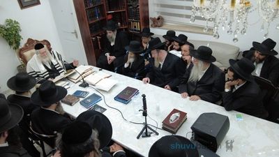 שיעור לתושבי שכונת רמות במעונו של הגה"צ רבי אליעזר ברלנד שליט"א