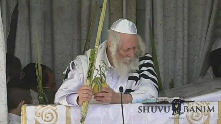 Five and a Half Hours of Prayer on Hoshana Rabbah with Rabbi Eliezer Berland Shlit”a