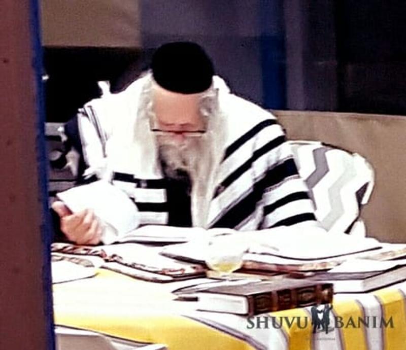 "העיקר להתפלל בכוונה" -דברי הגה"צ הרב אליעזר ברלנד שליט"א