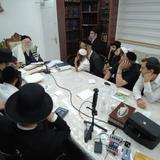 שיעור לתושבי חולון במעונו של הגה"צ רבי אליעזר ברלנד שליט"א