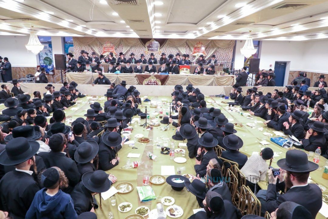 המעמד המרגש של חלוקת תעודות לישיבת חכמה ודעת עם דברי הקודש - הגה"צ הרב אליעזר ברלנד שליט"א