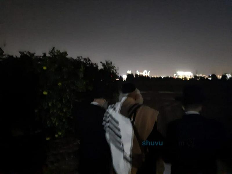 ההתבודדות היא מעלה עליונה מן הכל  • תיעוד בלעדי של הגה"צ רבי אליעזר ברלנד שליט"א