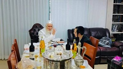 גלריה: ערב פסח תשפ״א מראות קודש של מורנו הרב ברלנד שליט״א ממקום המוסתר