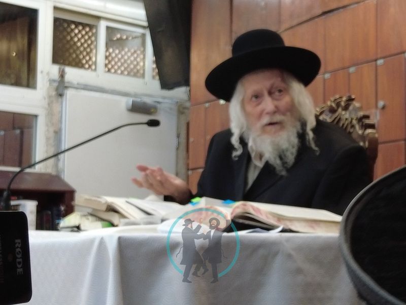 גלריה - השיעור במעמד תיקון חצות עם מורנו הרב ברלנד שליט"א