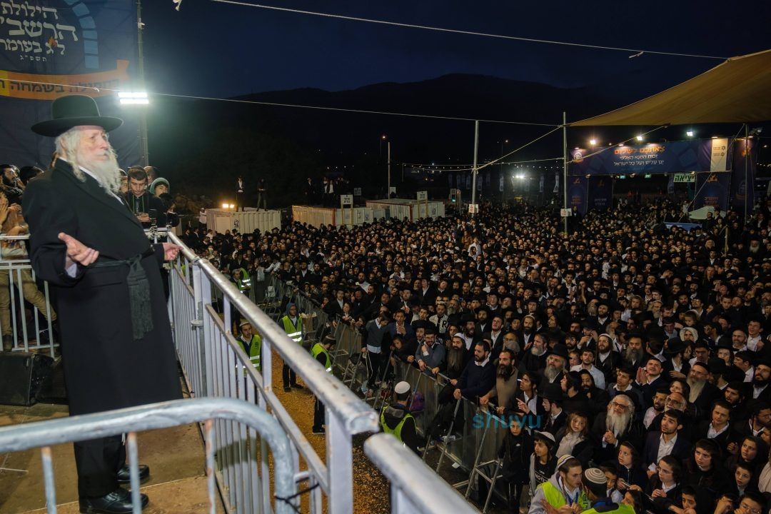 עוּלוּ וְאִתְכַּנְּשׁוּ לְהִלּוּלָא דְּבַר יוֹחַאי • כל הפרטים על ההדלקה המרכזית באתרא קדישא מירון בהשתתפות הגה"צ רבי אליעזר ברלנד שליט"א