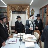 שיעור במעונו של הגה"צ רבי אליעזר ברלנד שליט"א לאברכי כולל ערב בקבר רחל