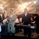 צפו: הקפות שניות, ריקודים עד הבוקר מול כלא צלמון