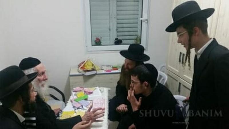 "כי מי שמאמין בצדיק לא יכול לקרות לו כלום"