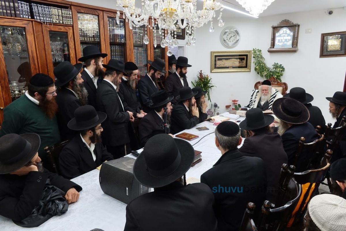 שיעור לישיבת נועם ה' במעונו של הגה"צ רבי אליעזר ברלנד שליט"א