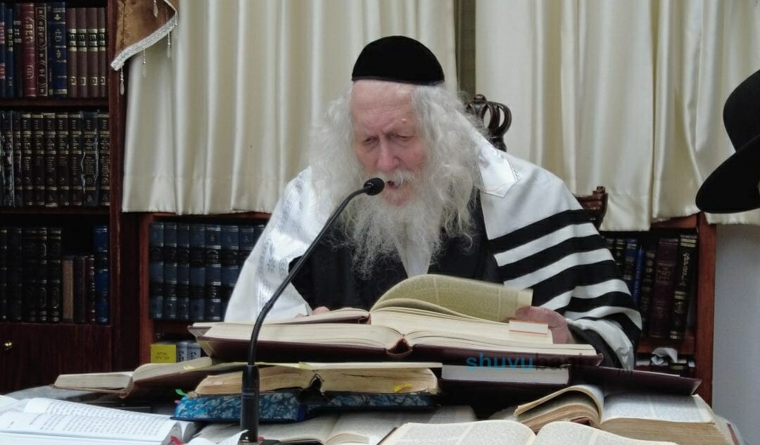 שיעור בבית הגה"צ רבי אליעזר ברלנד שליט"א לקבוצת מתקרבים מתל אביב