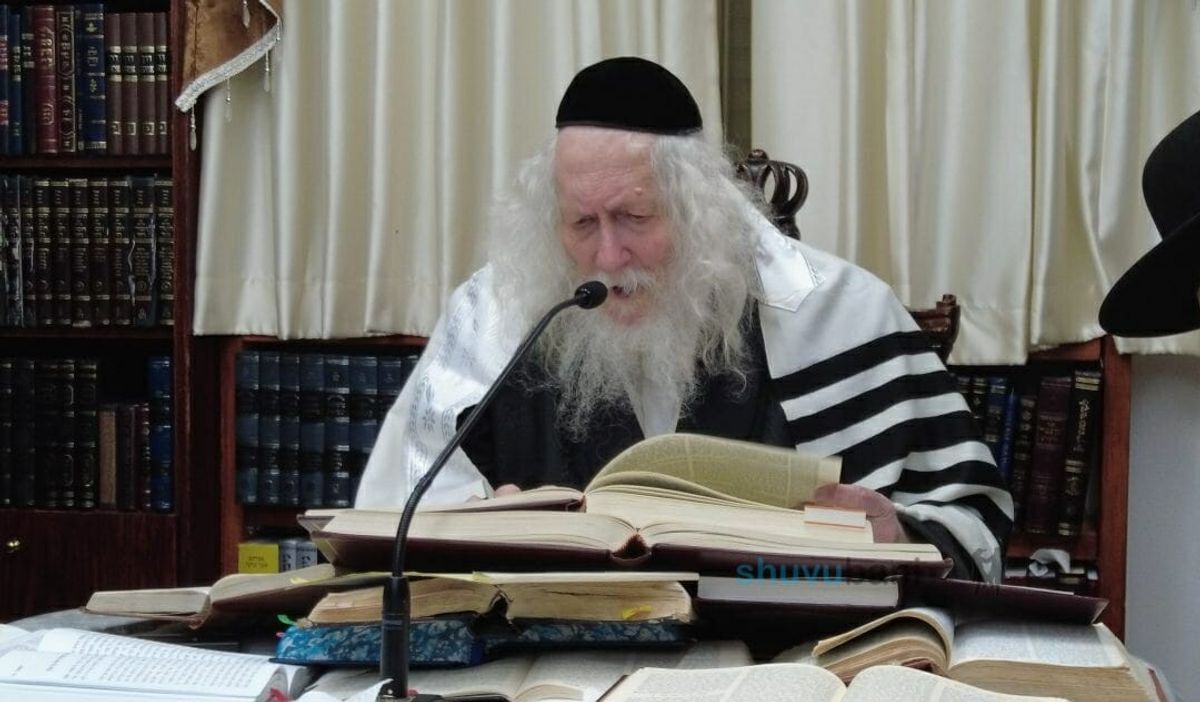 שיעור בבית הגה"צ רבי אליעזר ברלנד שליט"א לקבוצת מתקרבים מתל אביב